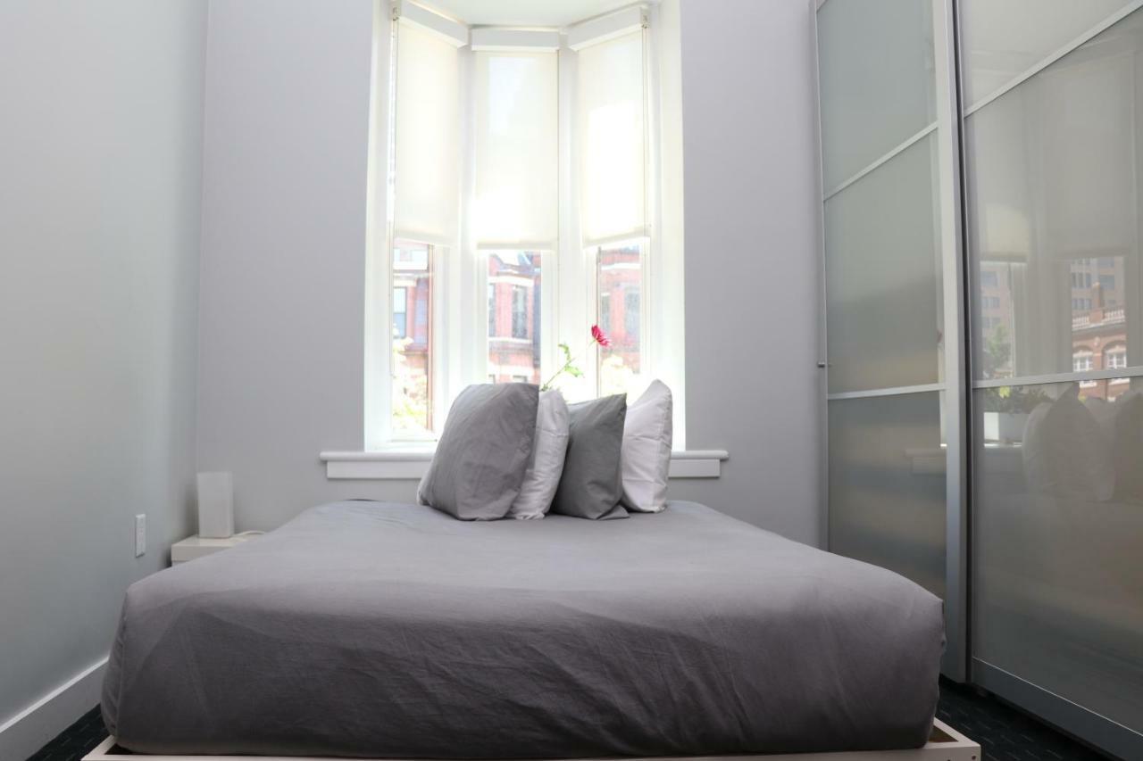 Stylish Newbury Street Studio, #11 ボストン エクステリア 写真